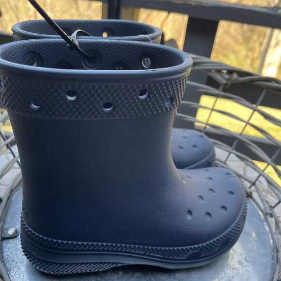 Crocs Classic Rain Boots Keep Feet Dry! Navy BOOTS NWT, YOUTH Size US 13 Croc - Picture 4 of 7
